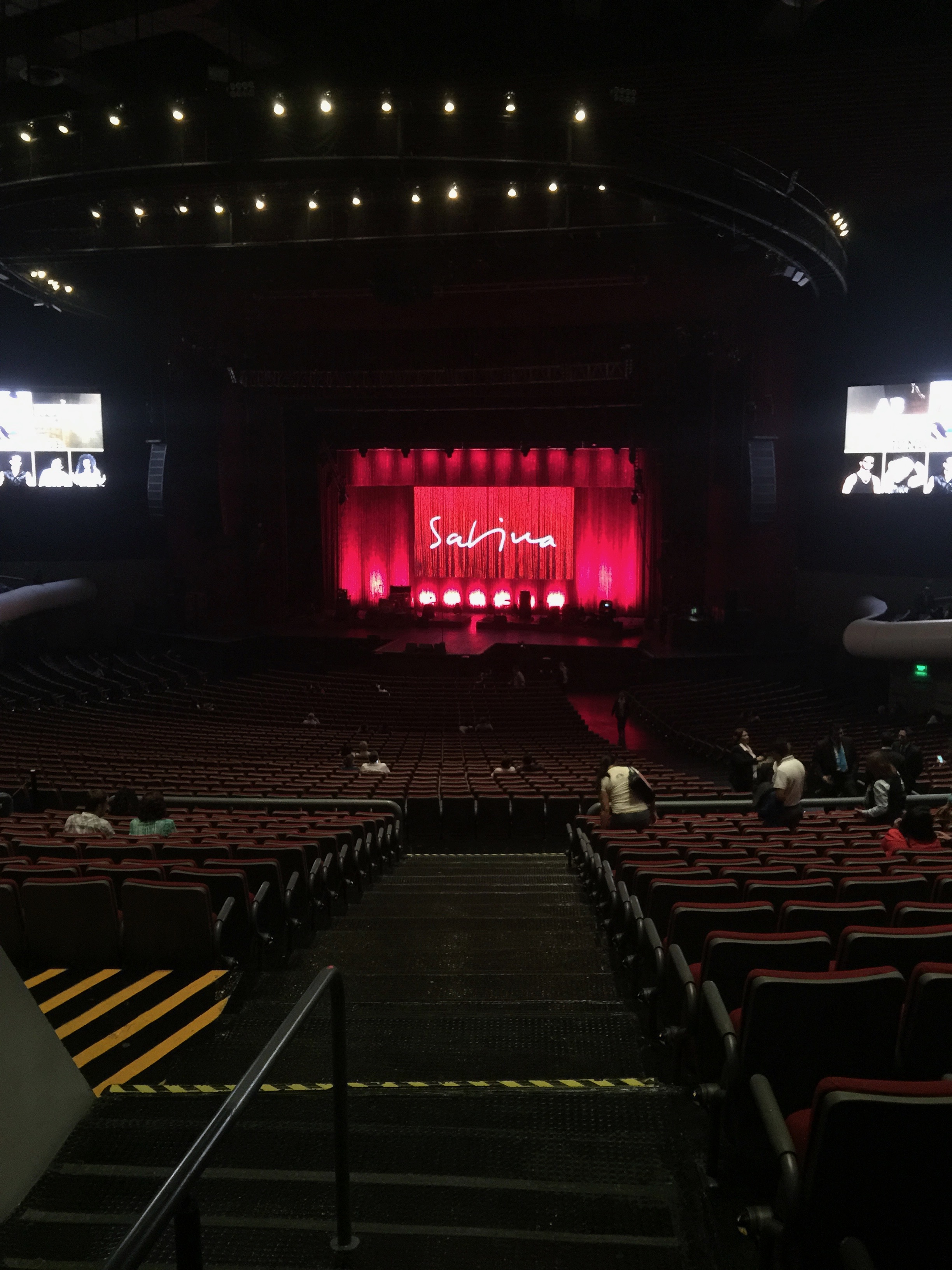 Sabina en vivo...casi tan bueno como las noches sabineras de Trovajazz