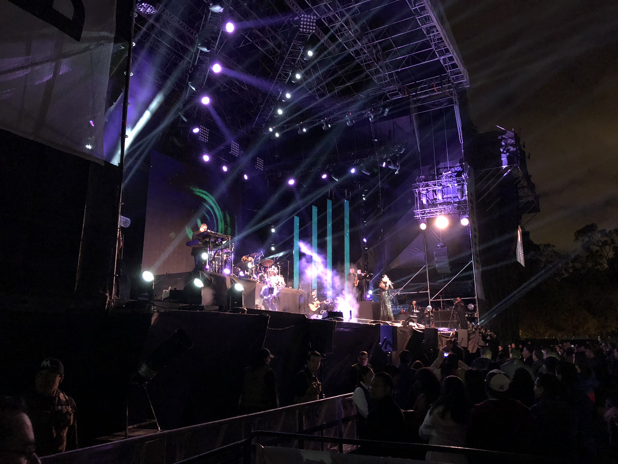 El Buki y Olga Tañón