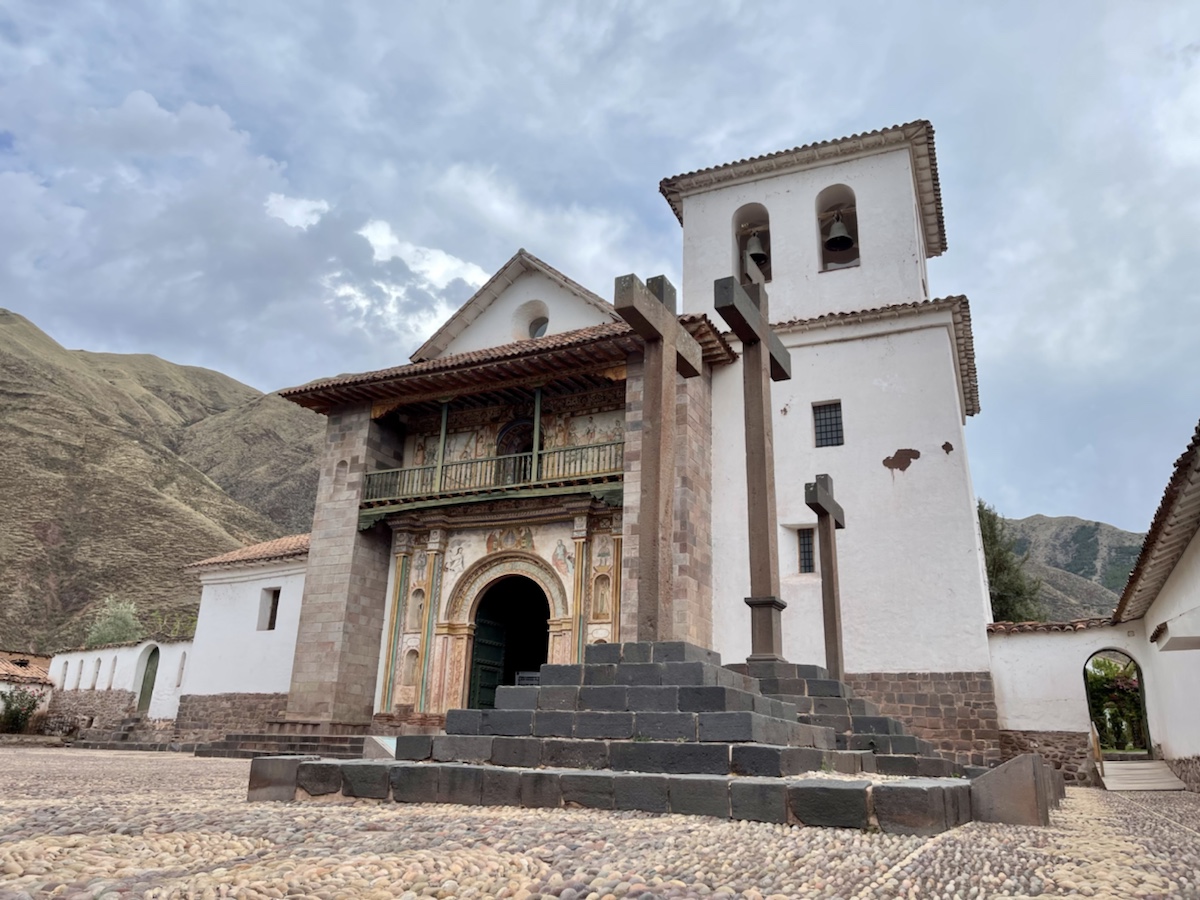 Iglesia de San Pedro y San Pablo Andahuailillas